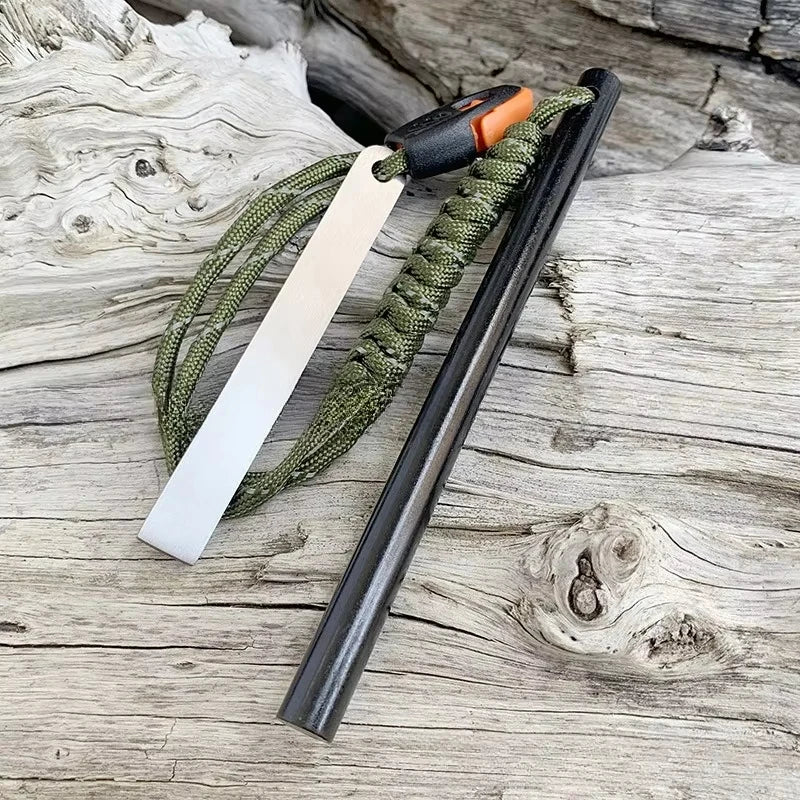 Outdoor Flint Magnesium Rod Fire Starter with Whistle