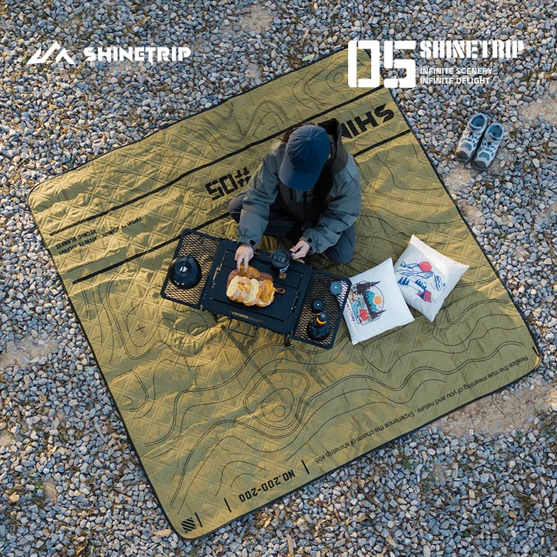 Aluminum Waterproof Picnic Mat for Dry Outdoor Comfort
