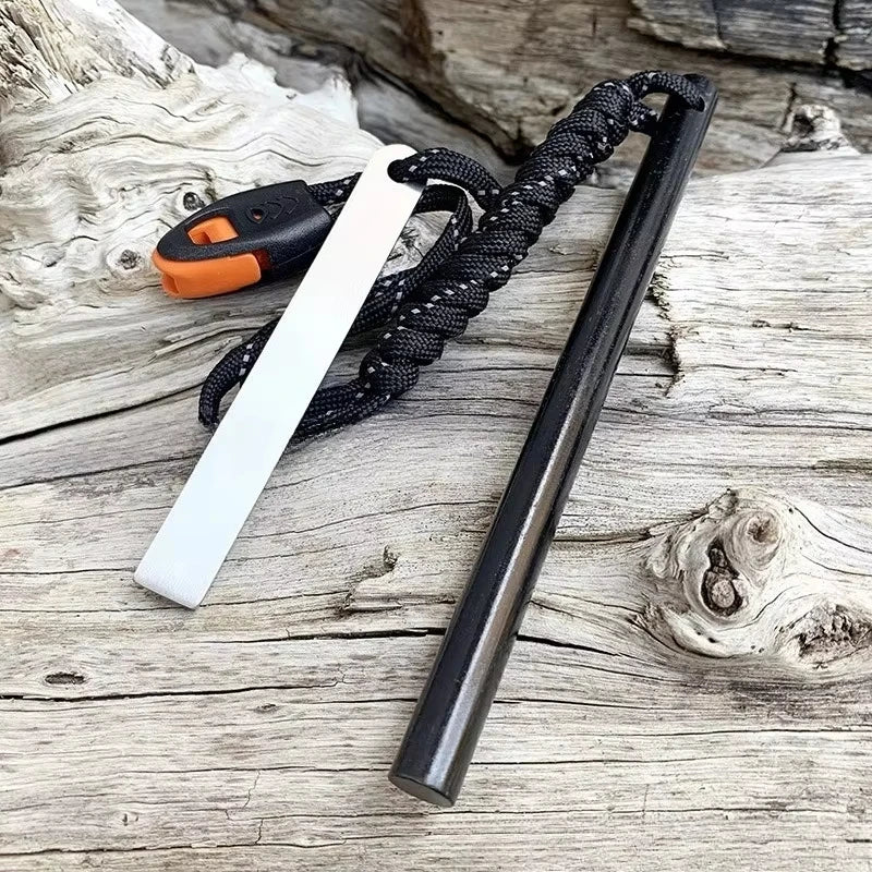 Outdoor Flint Magnesium Rod Fire Starter with Whistle