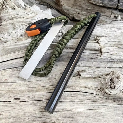 Outdoor Flint Magnesium Rod Fire Starter with Whistle